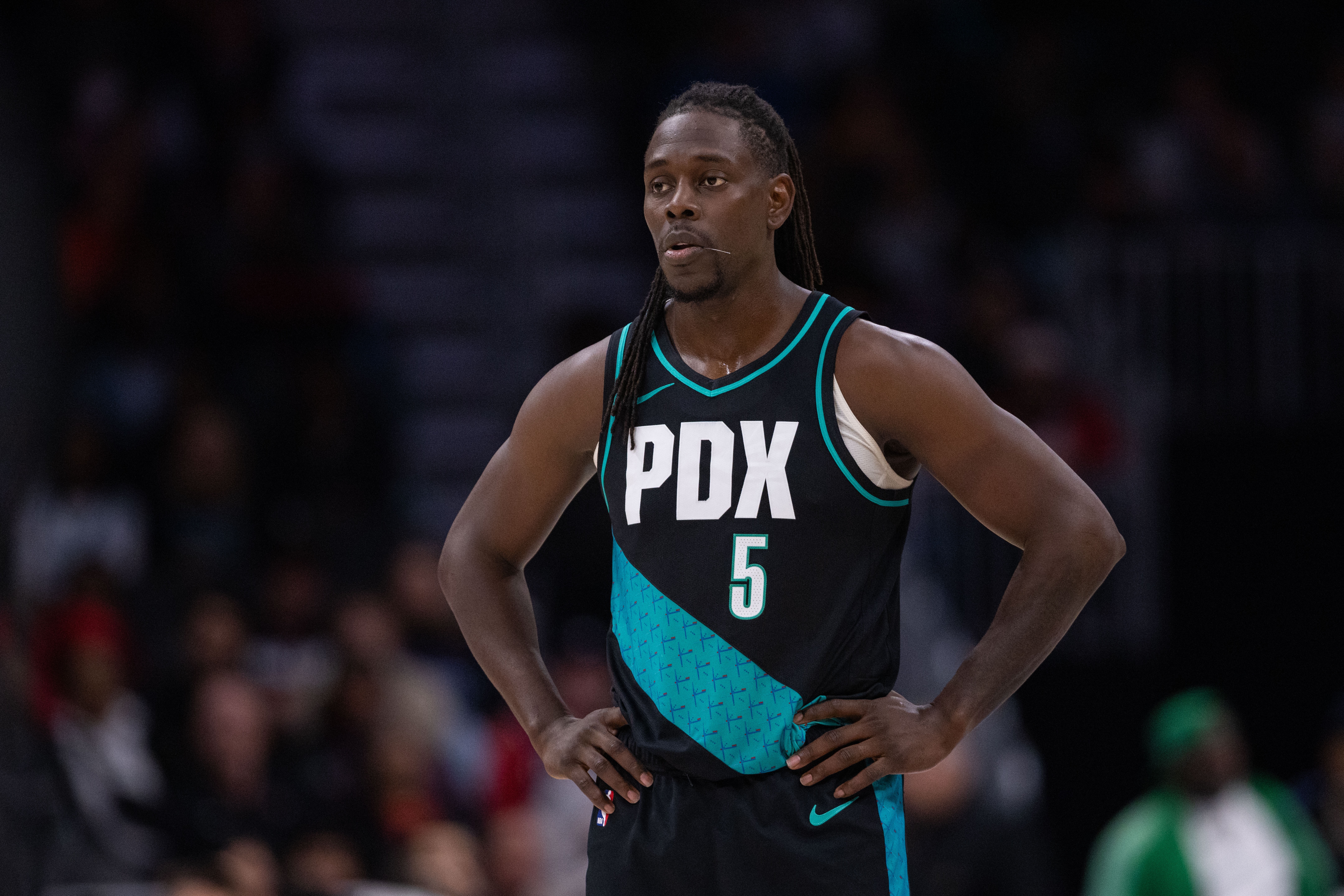 竞技宝电竞-35岁266天！霍勒迪刷新单场35分10助&amp;真实命中率90%+最老纪录